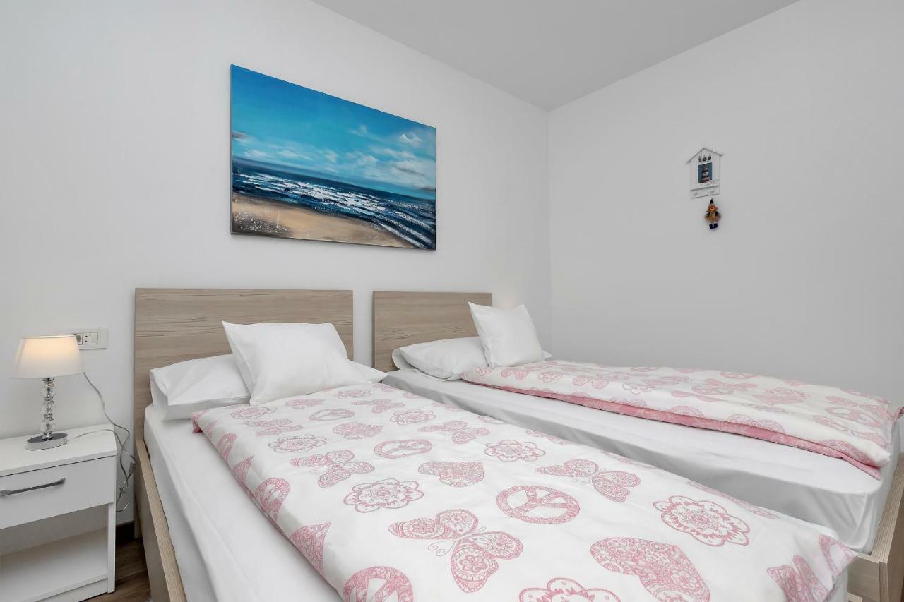 Amari Seaview